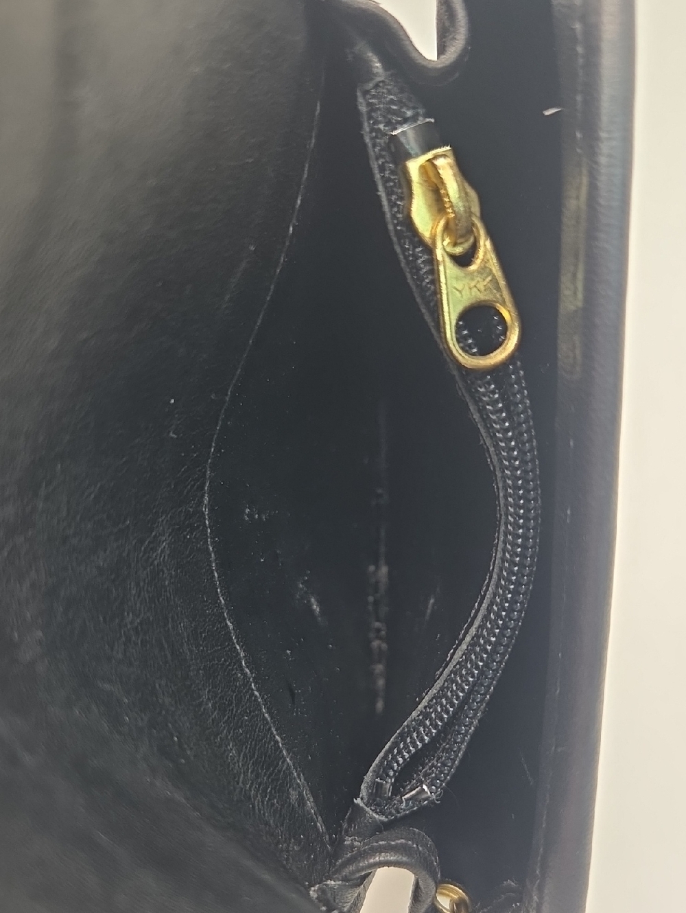 Coach Vintage Black Leather Multifunction Pouch Wallet with Gold Keychain #7219 - Picture 10 of 16